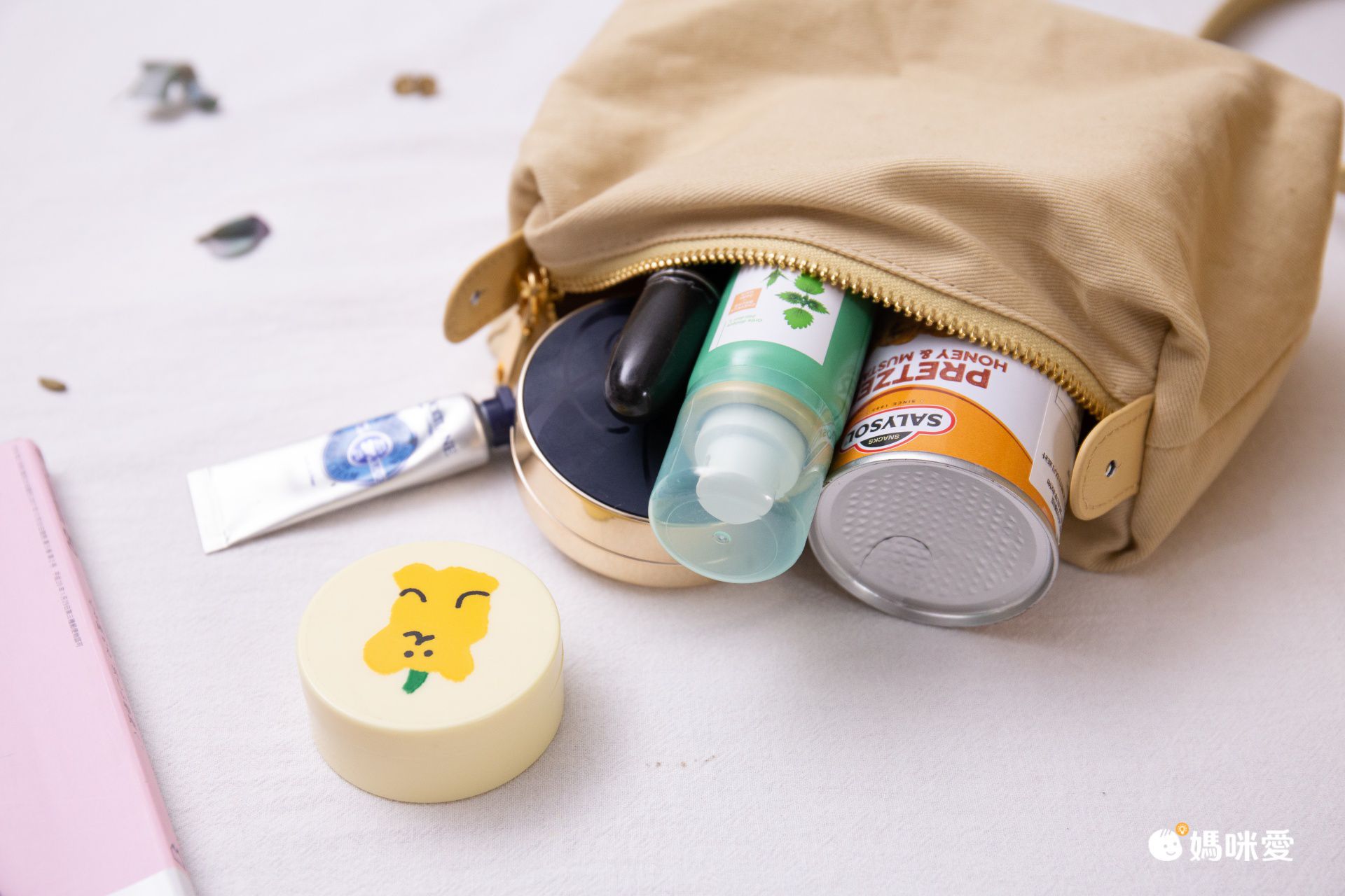 真皮水桶斜挎包-附拉鍊內袋-淺黃色 (21x17x9.5cm)