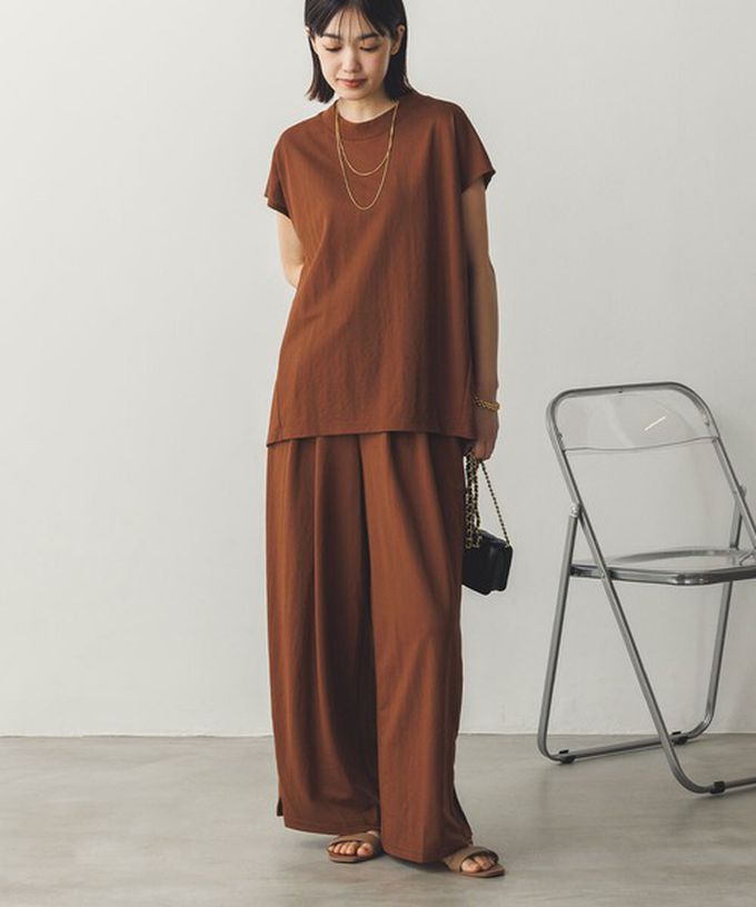 日本 Sans Souci 34+ - 接觸涼感 圓弧百搭法式袖上衣-淺灰