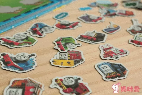 【迪士尼公主&湯瑪士小火車】中文遊戲書系列