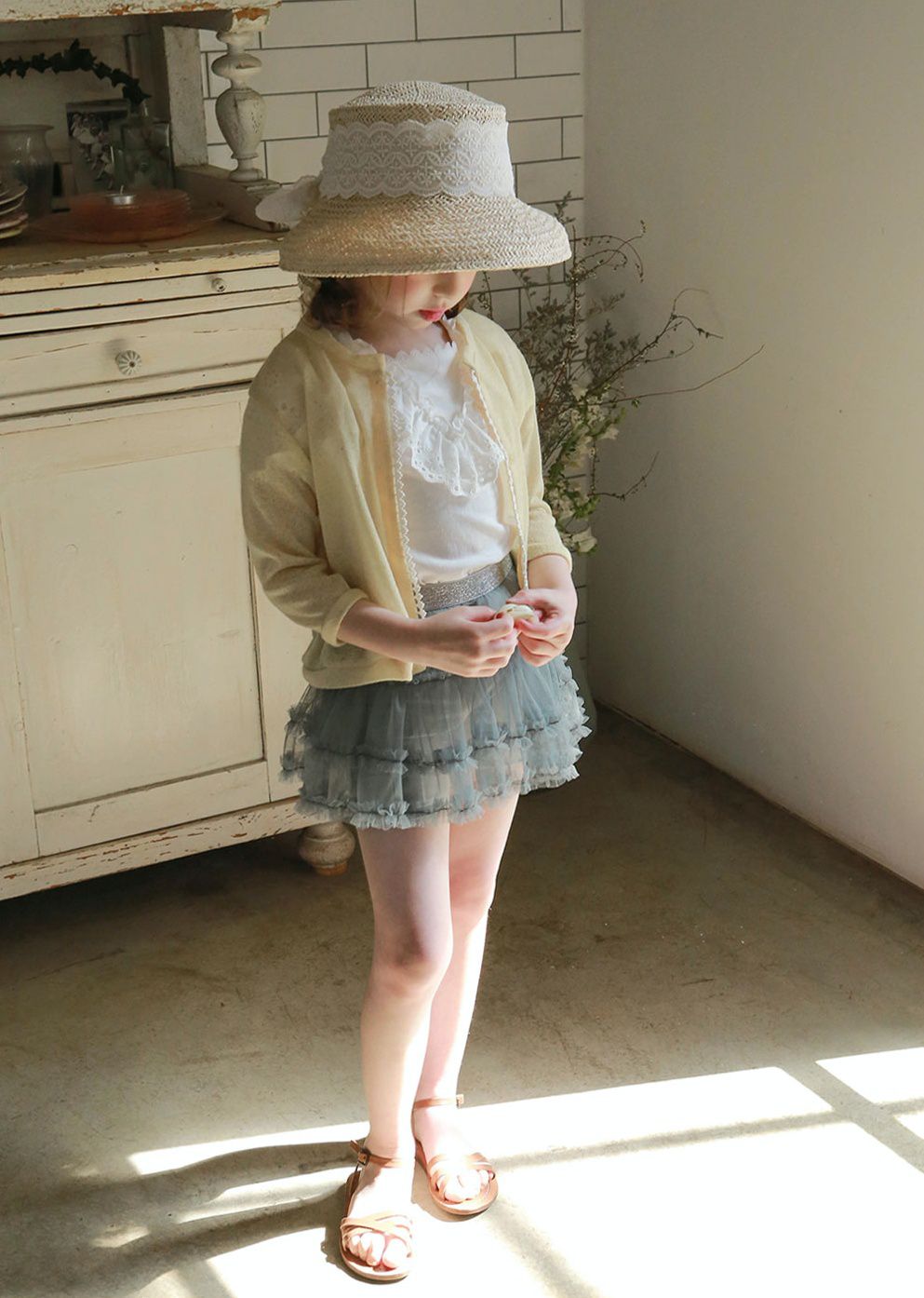 韓國 PuellaFLO - 蕾絲滾邊薄款小外套-鵝黃