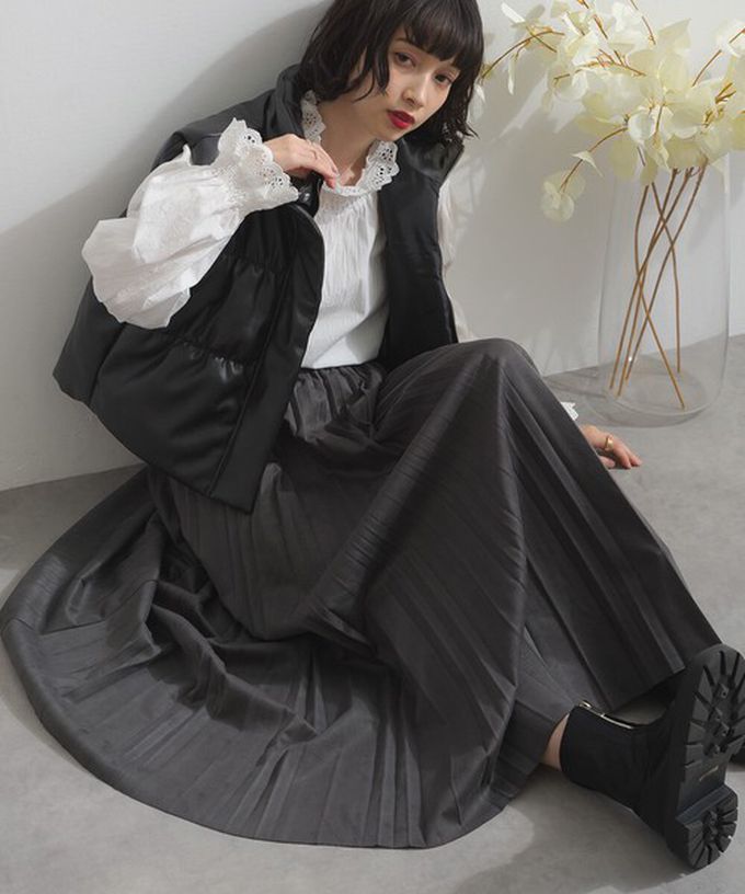 日本 ELENCARE DUE - 俐落低調麂皮百褶長裙-象牙米