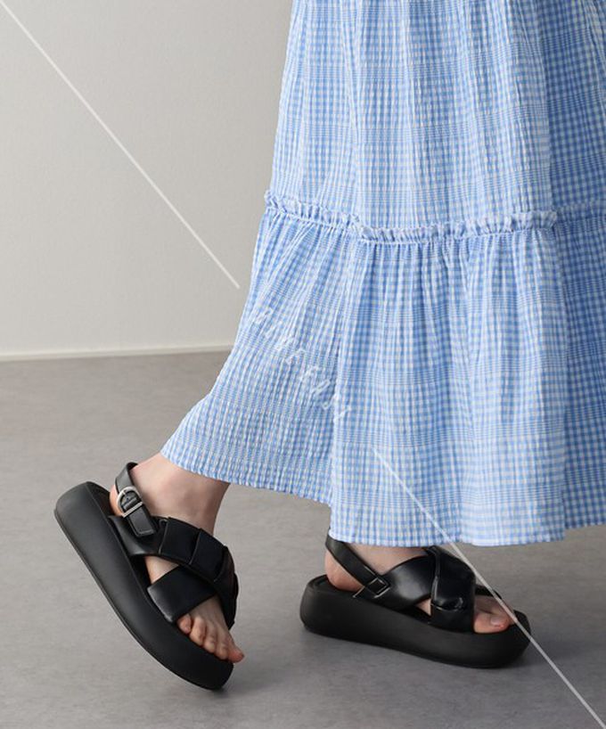 日本 BLUE EAST - 柔美可愛細格紋分層長裙-黑