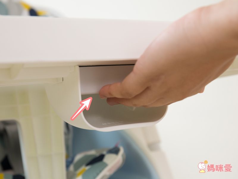 新加坡 Oribel - Cocoon經典款成長型多功能高腳餐椅-草莓糖粉