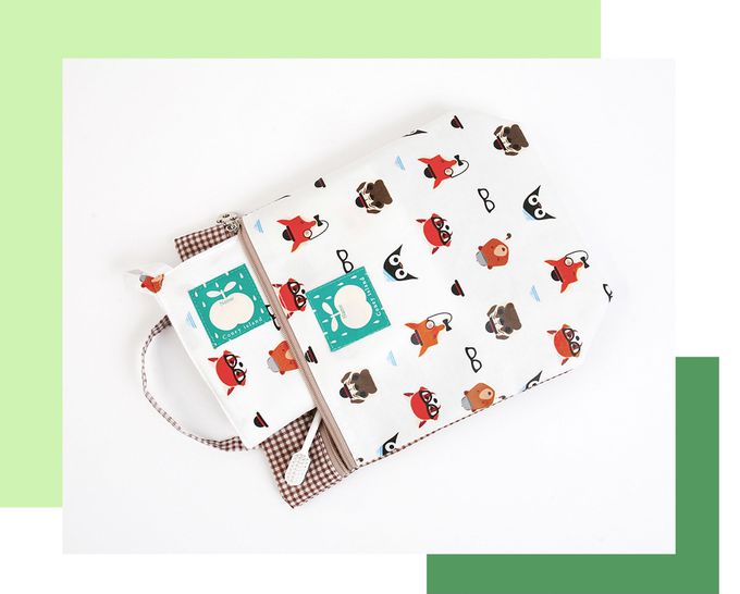 韓國 Coney Island - 多用途手提防水寬底收納袋-紳士眼鏡動物 (20.5X25X7cm)