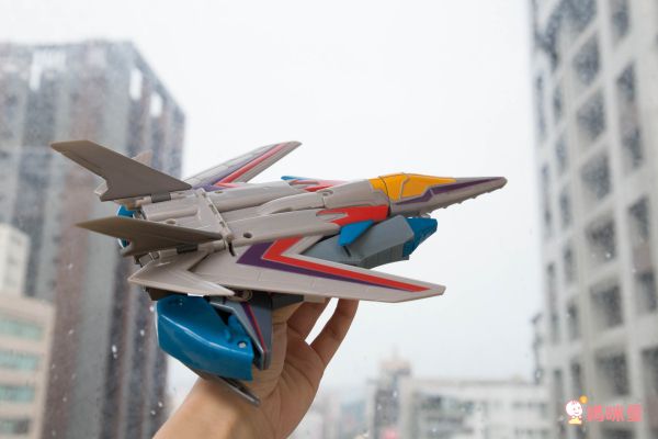 Takara Tomy - 變形金剛 TAV-57  變形機器人(會發出聲音)