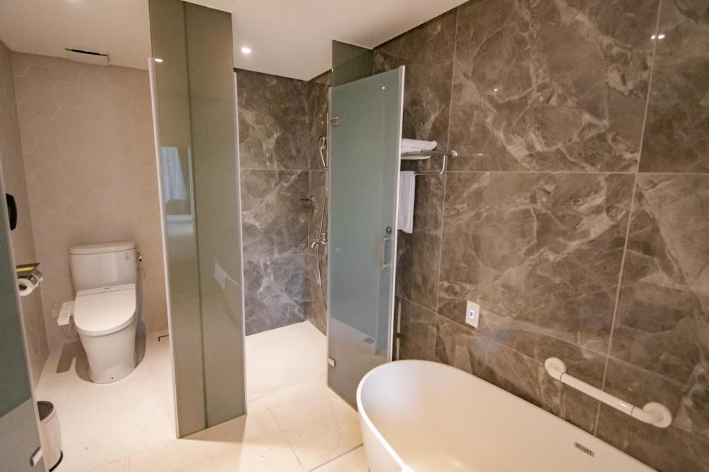 淡水河景第一排【將捷金鬱金香酒店】超值家庭專案