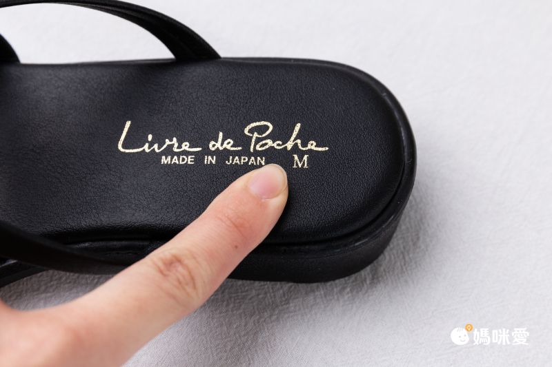 日本女裝代購 - 日本製 交叉繫帶平底涼鞋-經典黑