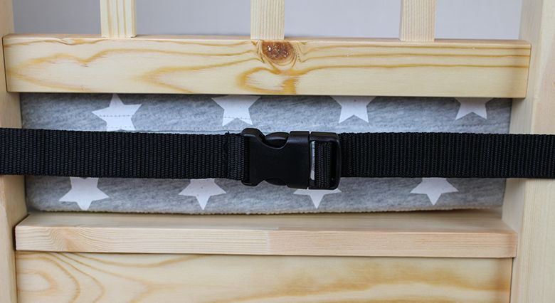 日本兒童增高座墊Ｘ防水圍兜 ★ 用餐更輕鬆！