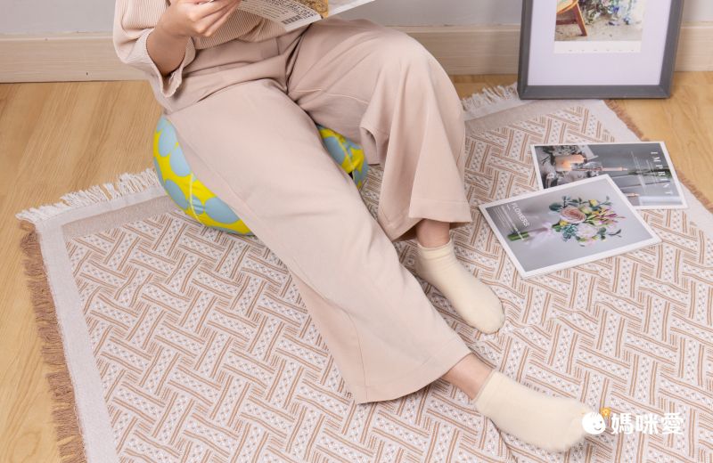 日本 Pierrot - 嫘縈混薄針織短袖上衣-灰x白