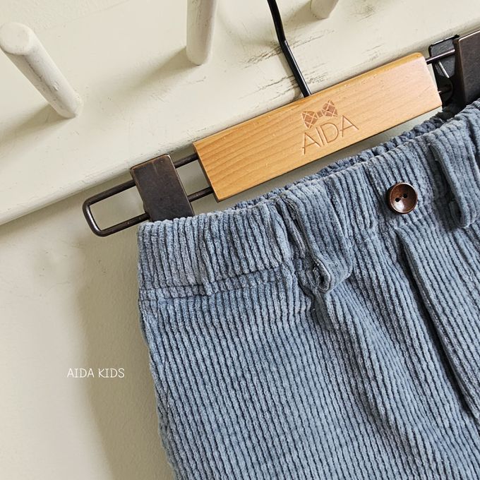 韓國 AIDA - 鬆緊腰直線絨布七分褲-霧面藍