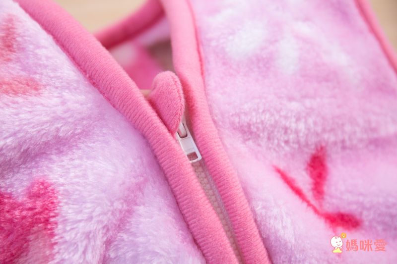 日本服飾代購 - 卡通厚刷毛保暖背心-米奇