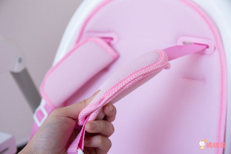 媽咪推薦餐椅NO.1【台灣製 myheart 】好移動、寬座椅