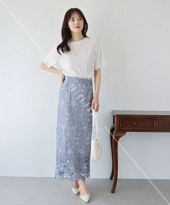 日本 BLUE EAST - 韓國製 圓領貝殼紋光澤短袖上衣-黑