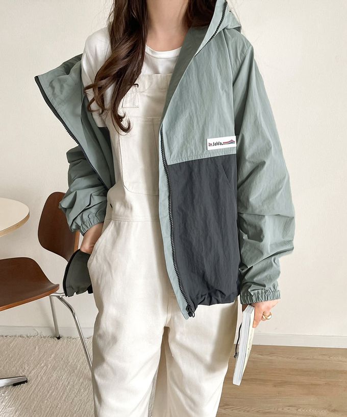日本 Classical Elf - Java 撞色抽繩防風尼龍外套-象牙白x灰
