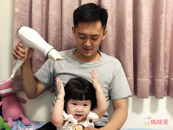 本 Create Ion 翻轉風 專業沙龍級負離子吹風機