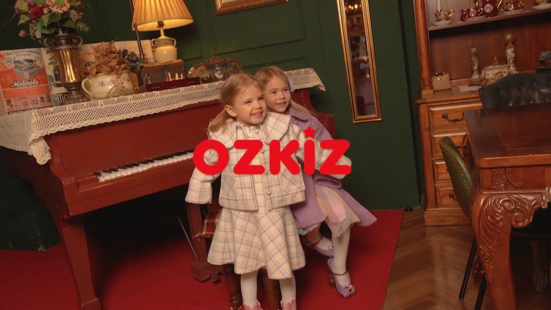 韓國 OZKIZ - (LED)愛心鑽亮片刷毛矮跟皮鞋-紫