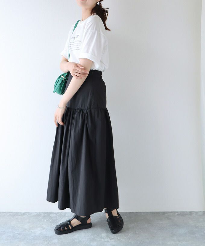 日本 BLUE EAST - 百搭顯瘦長裙-米杏