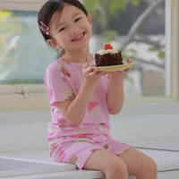 韓國 OZKIZ - 輕透涼感嫘縈短袖家居服-杯子蛋糕-粉