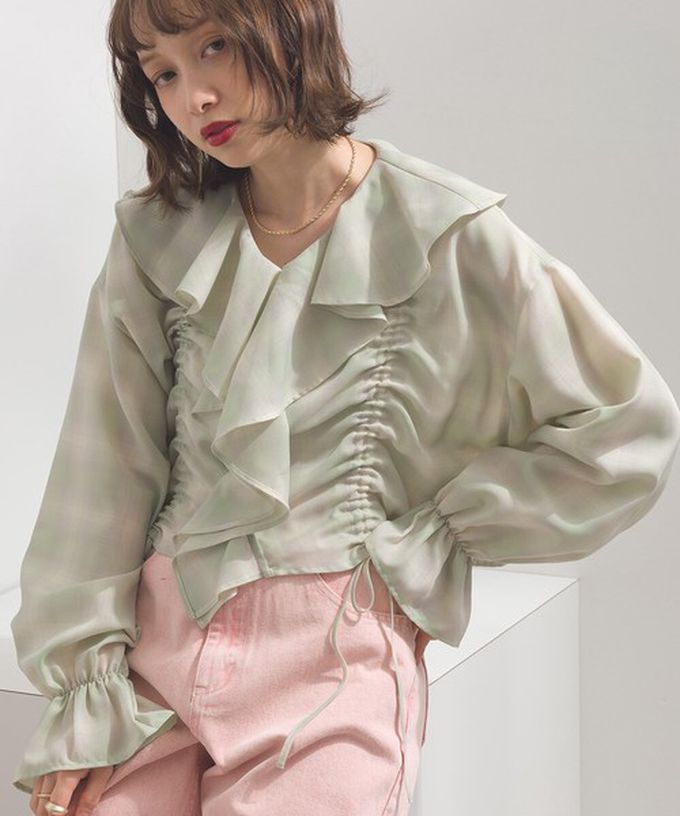 日本 ELENCARE DUE - 飄逸荷葉領浪漫抽繩長袖上衣-黑系