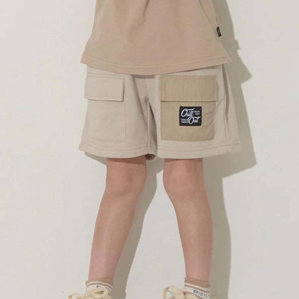 日本 b-ROOM - 大口袋素色休閒五分褲-卡其