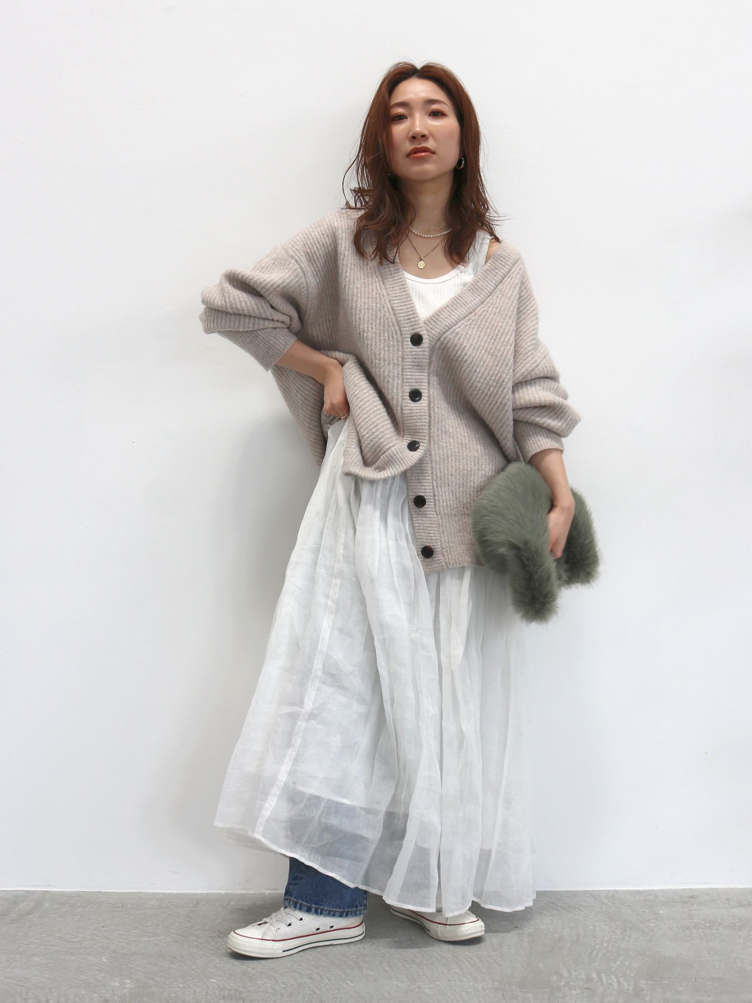 日本 Ungrid - V領羊毛感覺垂墜感針織外套-石墨灰 (F)