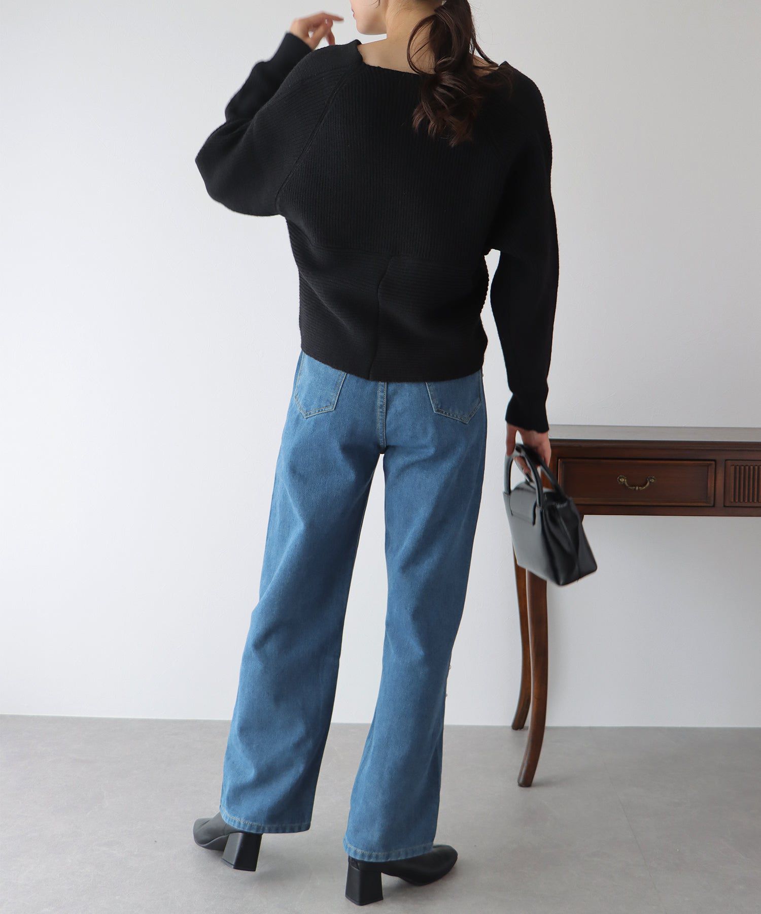 日本 BLUE EAST - 熱銷款 時尚珍珠點綴牛仔褲-A款-靛藍