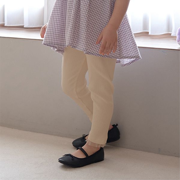 日本 Lycee mine - 下擺薄紗點綴羅紋9分內搭褲-卡其