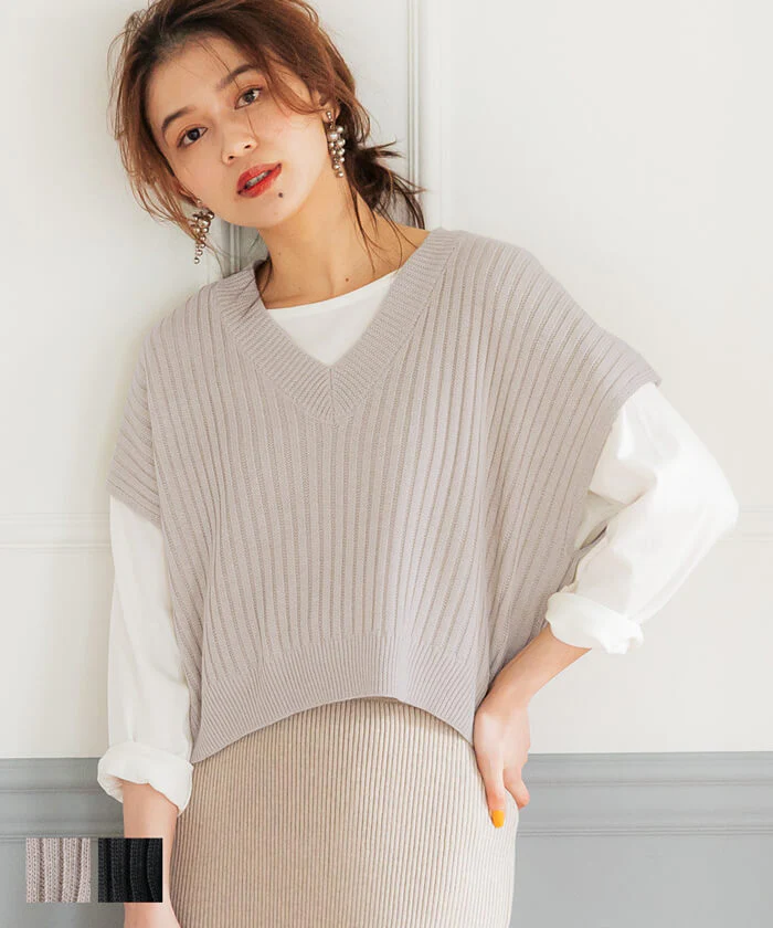 日本 COCA - 百搭彈性短版針織背心-黑