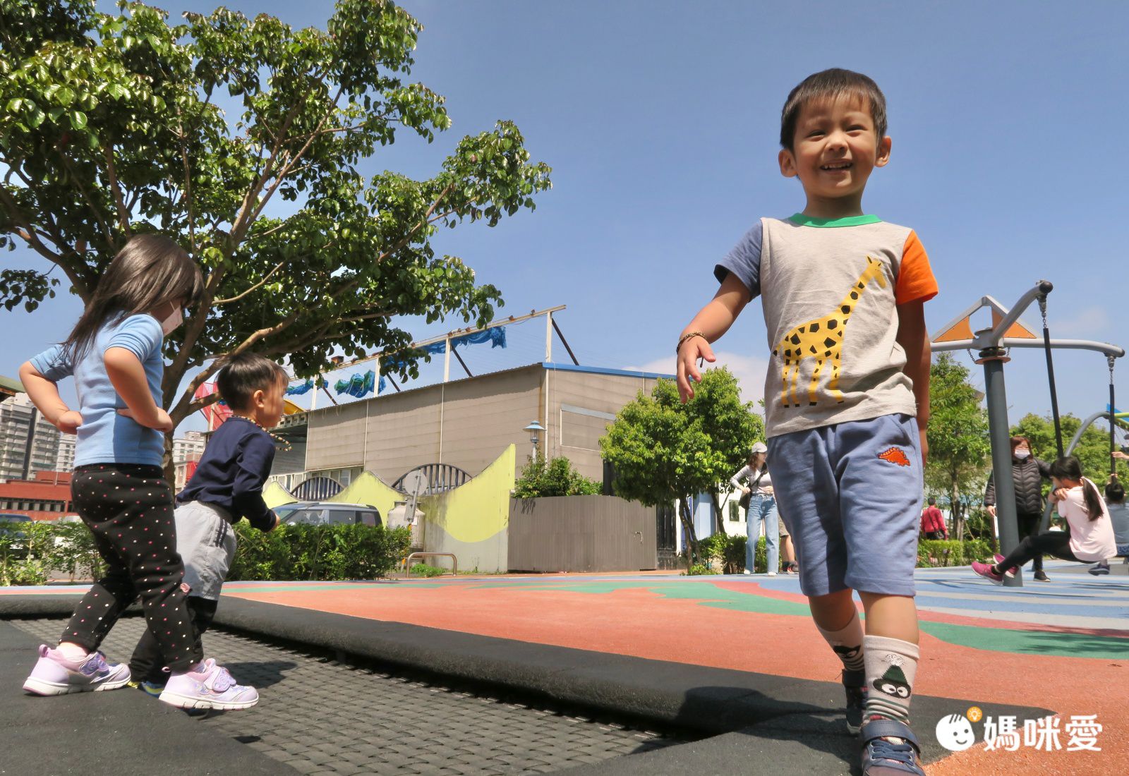 短袖棉T-童趣恐龍塗鴉-紅色