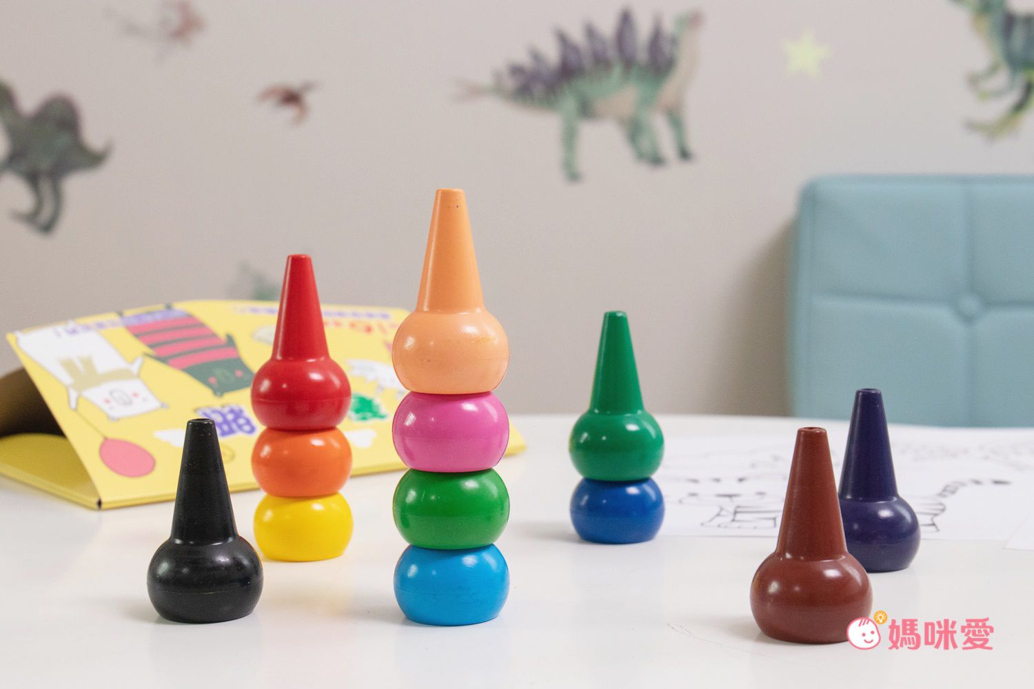 樂彩森林 - 手握式蠟筆繽紛6色組(內附16張著色紙) (24x14.5x4.5)