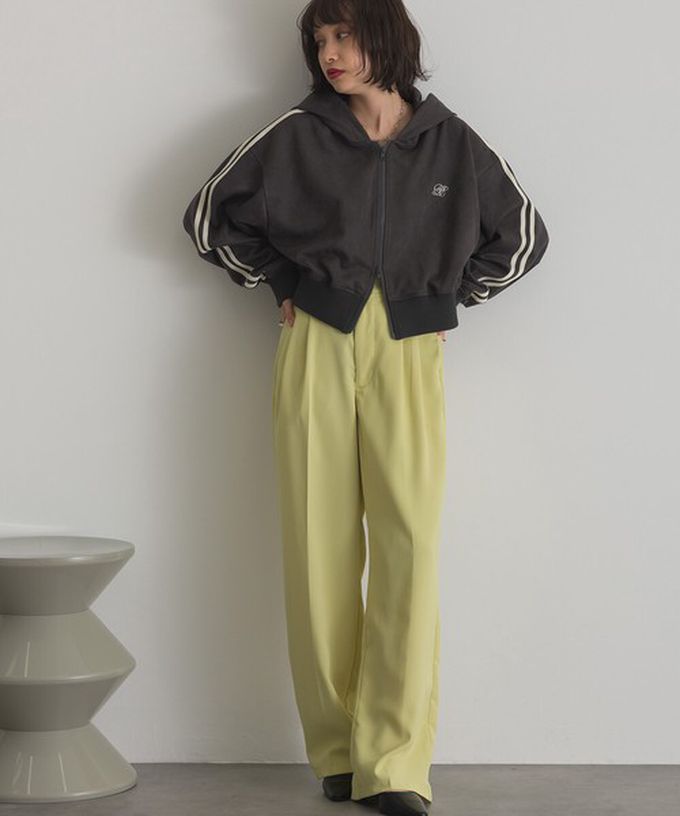 日本 ELENCARE DUE - 麂皮俐落雙拉鍊短版連帽外套-煙燻黃