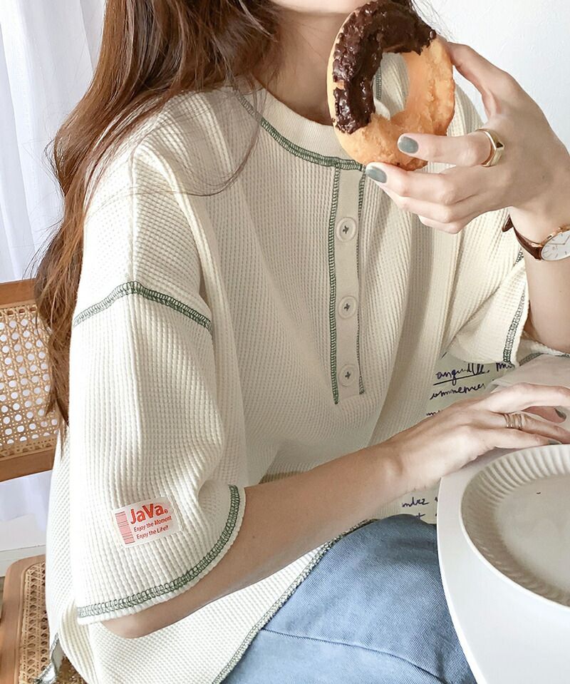 日本 Classical Elf - 2WAY華夫格落肩五分袖上衣-象牙杏