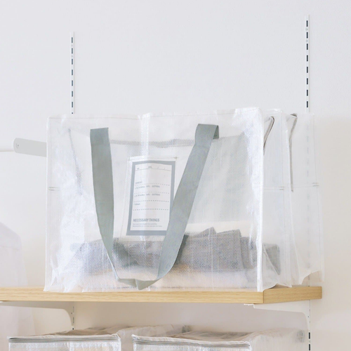 日本 3COINS - [日本主婦推薦] 半透明多功能衣物收納袋(可肩背/手提)-淺灰 (L(47x20x36cm))