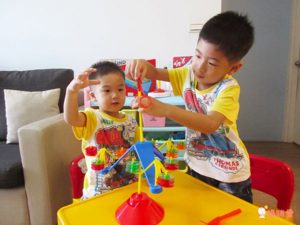 Mattel - 小心翼翼