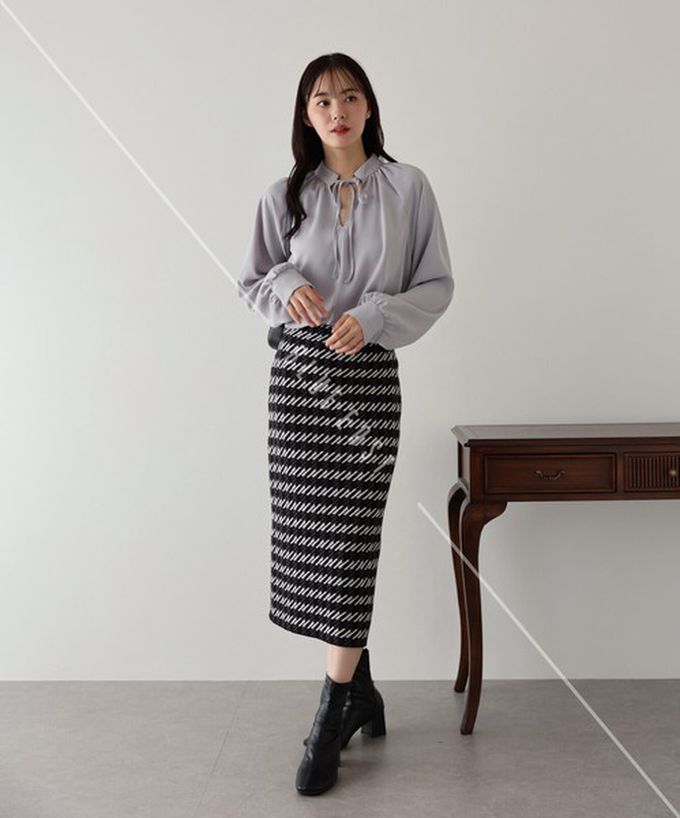 日本 BLUE EAST - 氣質千鳥格針織開叉合身長裙-黑灰