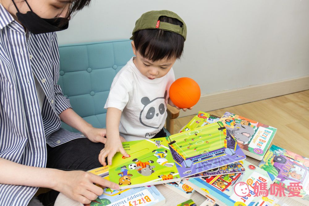 Bizzy Bear: Christmas Helper-（英版）