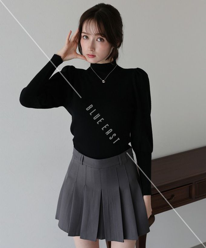 日本 BLUE EAST - 宮廷風百搭針織微高領長袖上衣-米杏