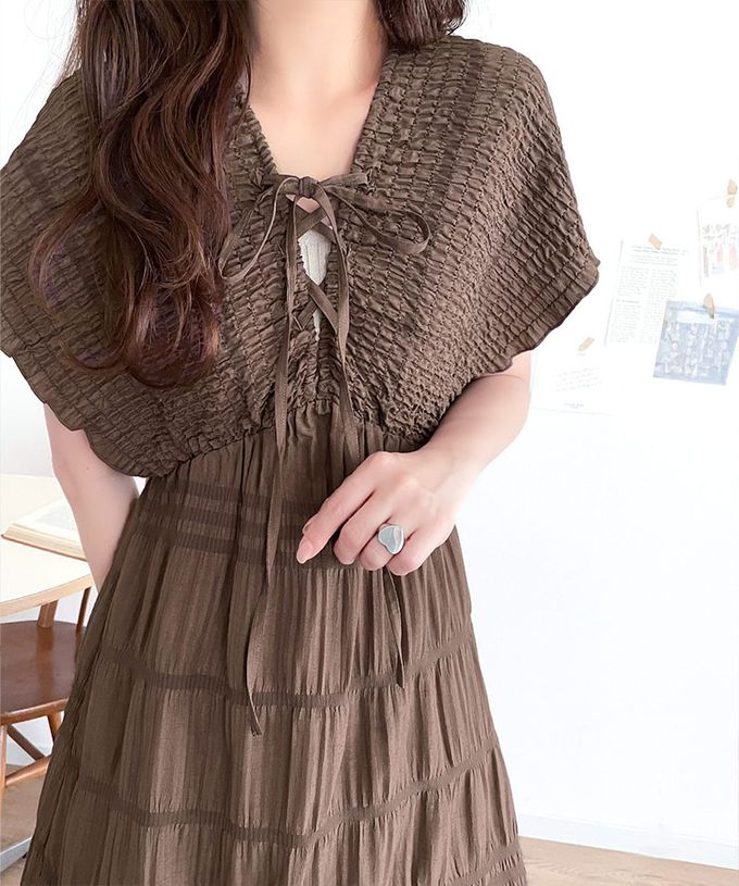 日本 Classical Elf - mily bilet 夢幻光澤感皺摺綁帶寬袖洋裝-黑