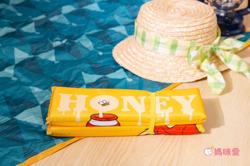 日本 Pearl 金屬 - 迪士尼單人折疊坐墊(1cm厚)-米奇米妮情侶裝-藍X白 (34×27.5cm)