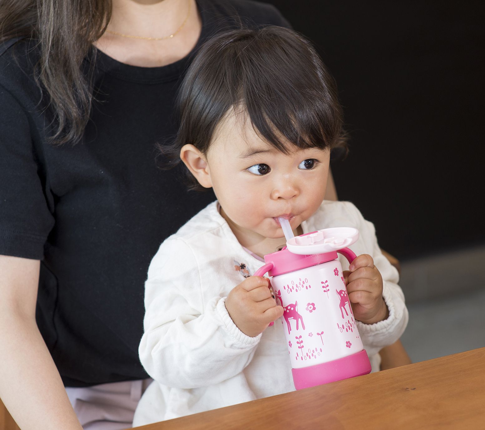 日本 Richell 利其爾 - 花間鹿三階段不鏽鋼水杯禮盒組-吸管配件X2組、360度直飲上蓋(含墊圈)、鴨嘴吸管杯、不鏽鋼吸管杯-紅/粉-8個月適用