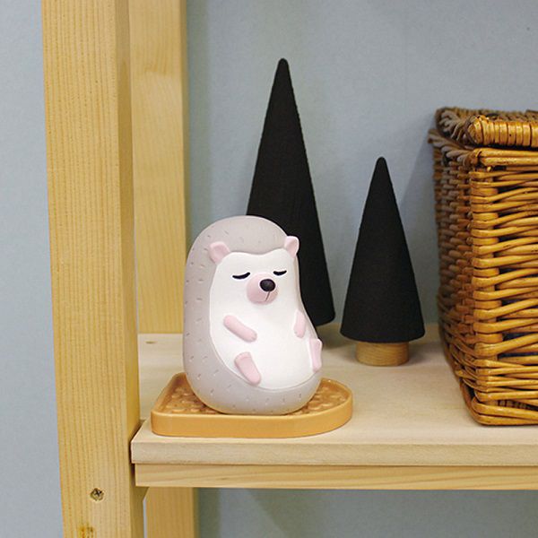 日本 DECOLE - 療癒環保除濕除臭擺飾(可重複使用)-打瞌睡 刺蝟