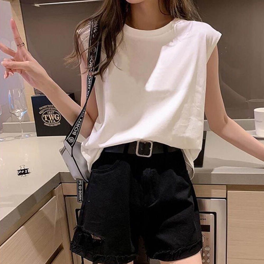 輕盈俐落感素色無袖上衣-米白 (F)