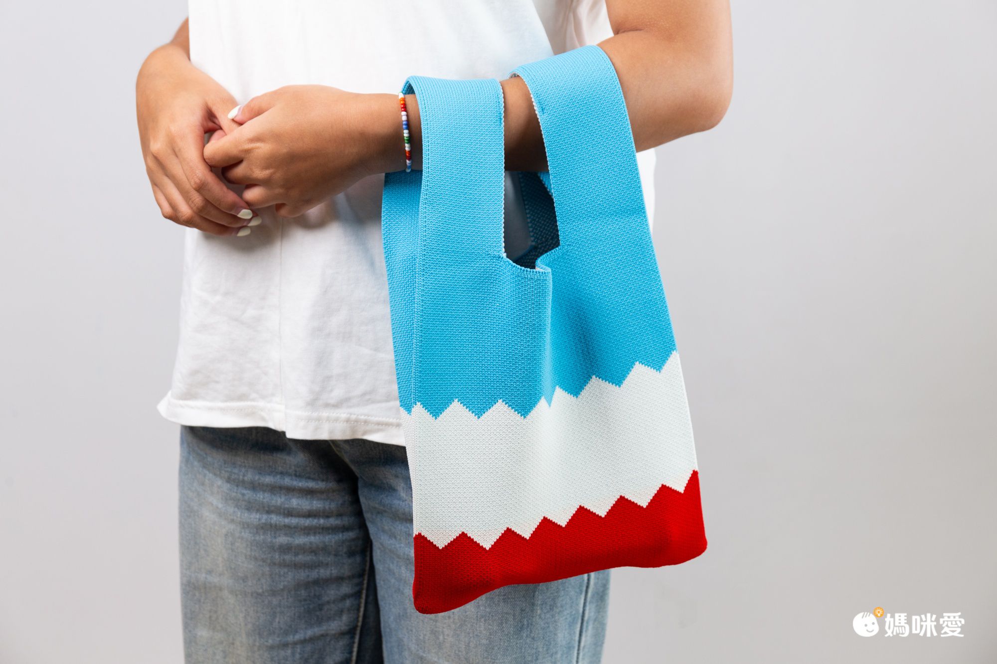 輕便休閒針織手拿包/手提包-黑白條紋-黑+白 (20x35cm)