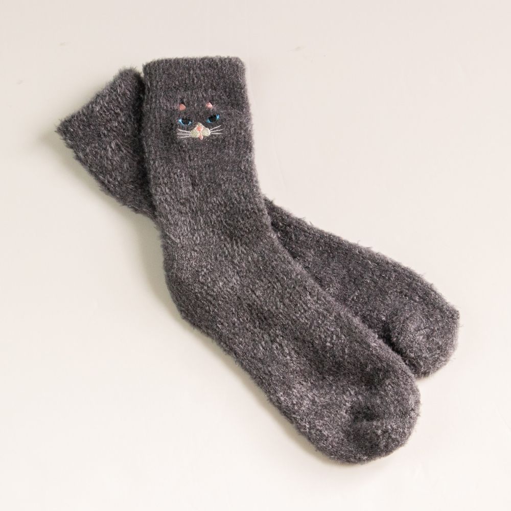 日本 TOMO - 可愛動物刺繡毛絨保暖襪-灰貓-深灰