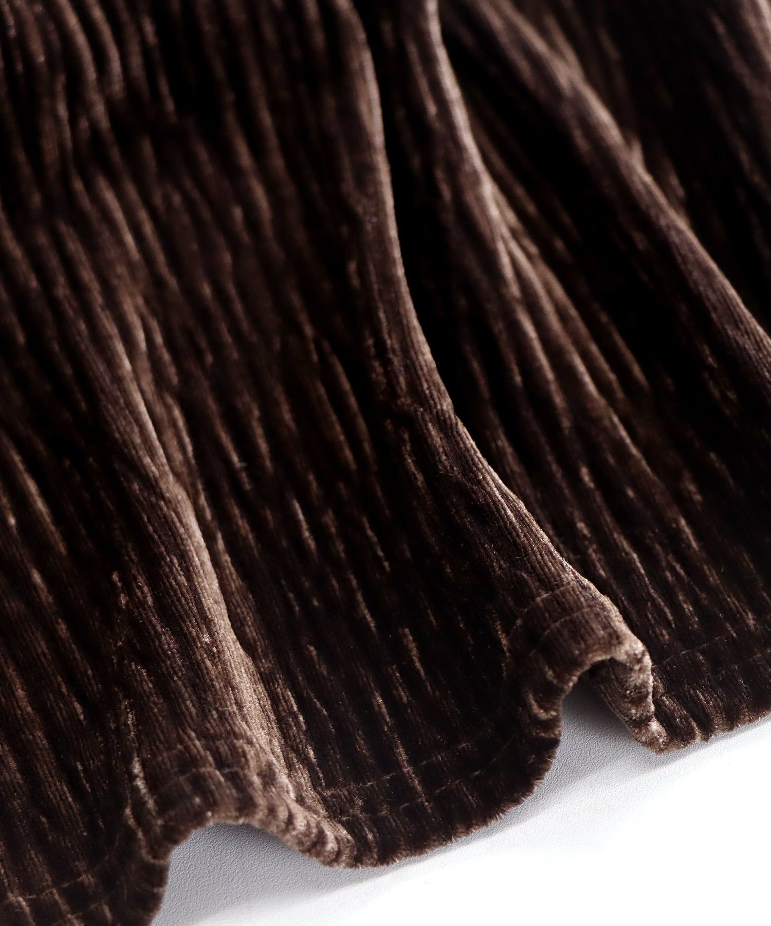 日本 BLUE EAST - 大人的優雅絲絨魚尾裙-黑