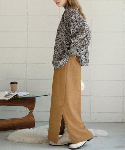 日本 Bou Jeloud - 歐風碎花澎澎袖上衣-氣質黑