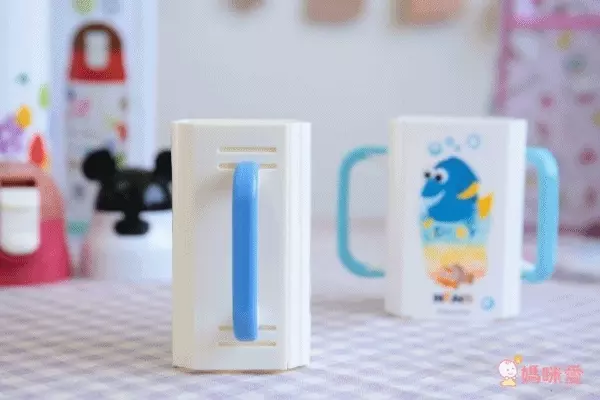 日本 SKATER - 日本製折疊式可調整飲料手拿杯架-海底總動員