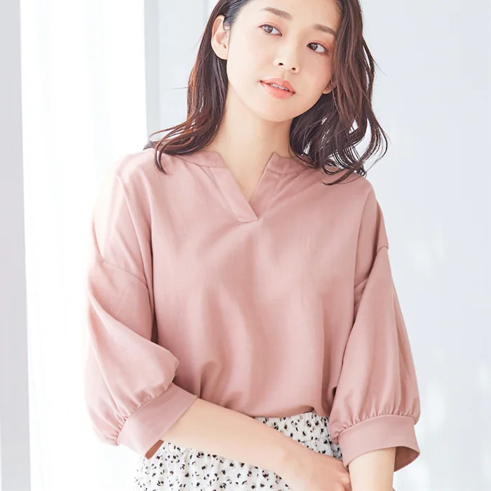 日本 BELLUNA - 接觸冷感 小V領七分袖上衣-杏