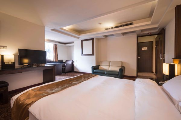 企業家大飯店 ★ 位於台中精華地段