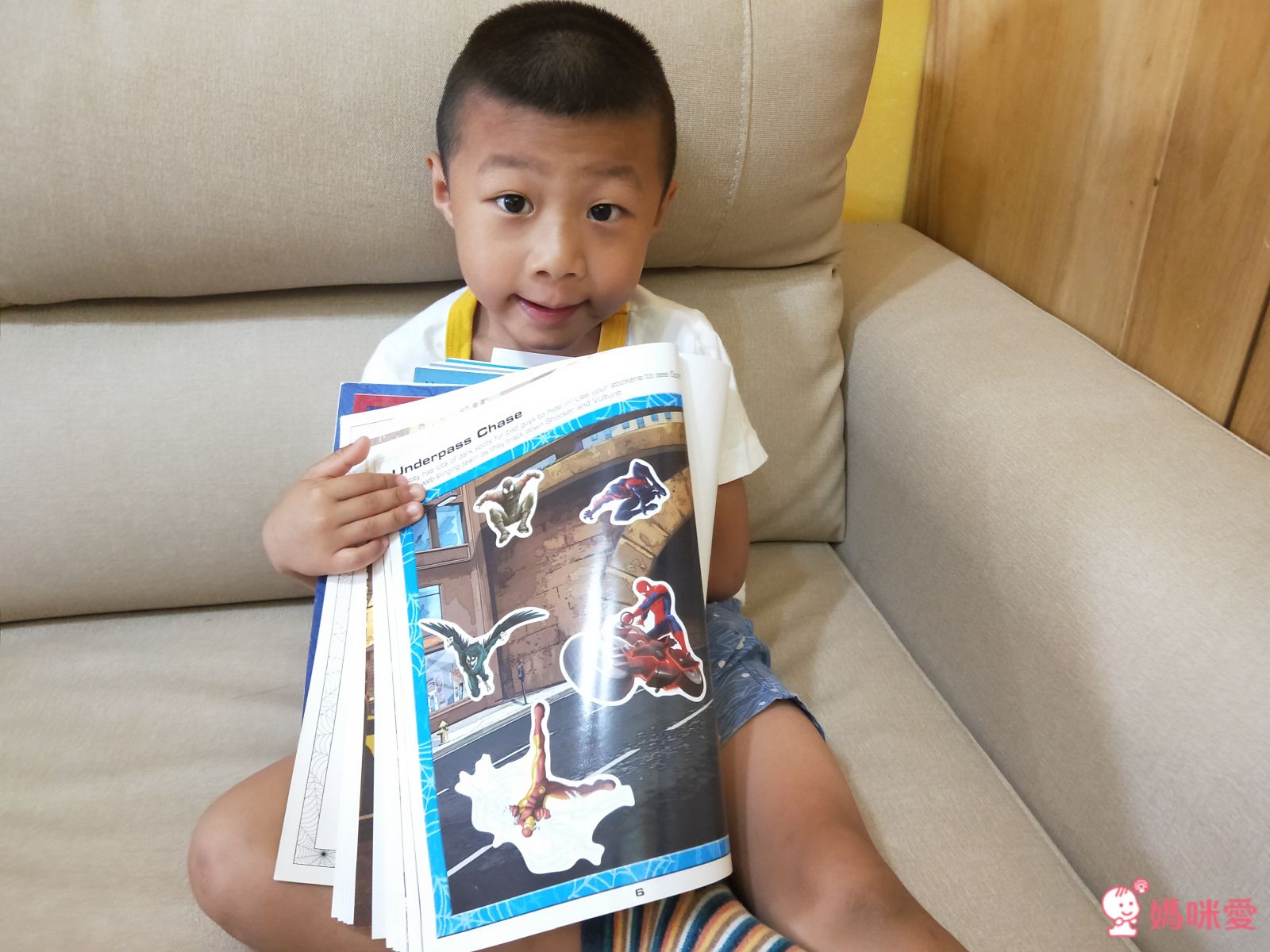 【超級英雄/蜘蛛人 貼紙書】熱愛英雄的男孩不能錯過☞大量貼紙與趣味題型 盡情當個小小英雄